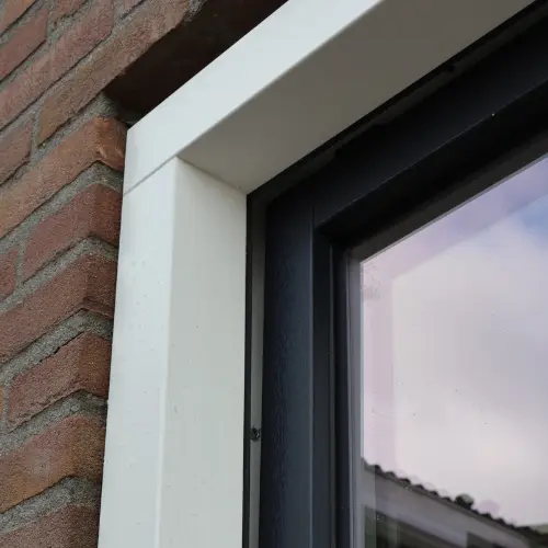 Raamkozijn met HVL verbinding